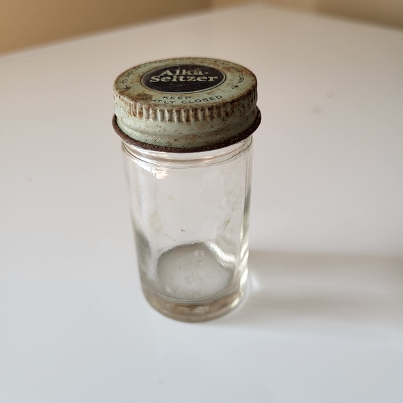 Vintage Small Clear Glass Alka Seltzer Jar with Metal Screw On Cap - Picture 3 of 16
